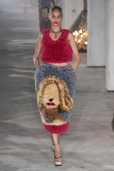 Look 50